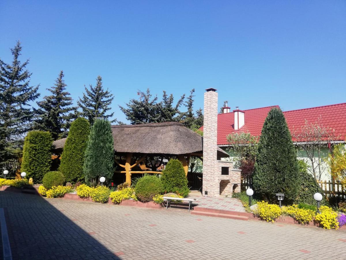 Noclegi I Restauracja Gracja Bełchatów Eksteriør bilde