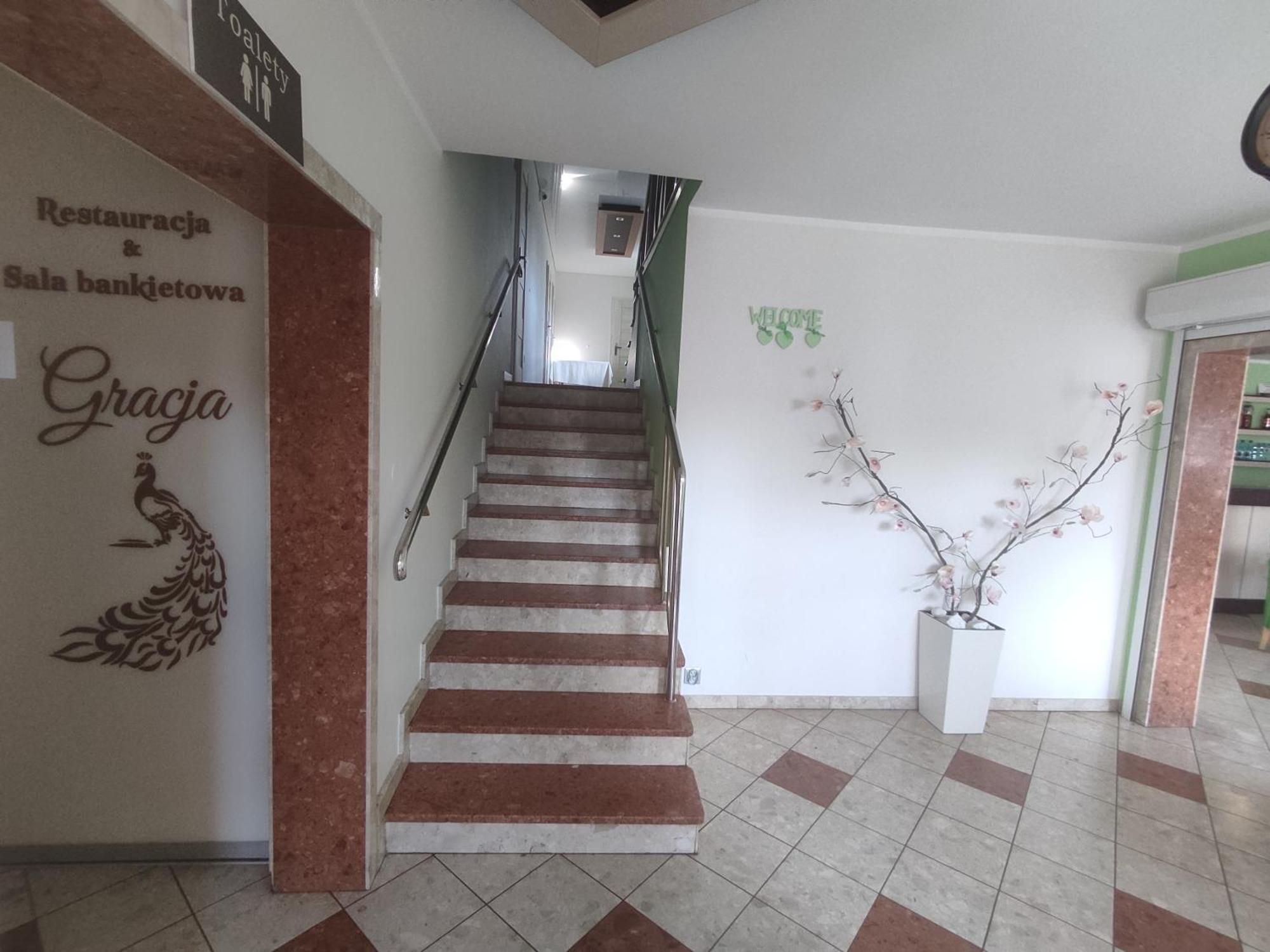 Noclegi I Restauracja Gracja Bełchatów Eksteriør bilde
